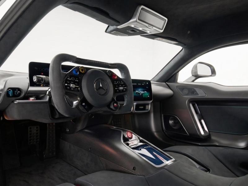 Купить Mercedes-Benz Mercedes-AMG Project One гибрид 2026 id-1008468 в Киеве, Фото №[delta]