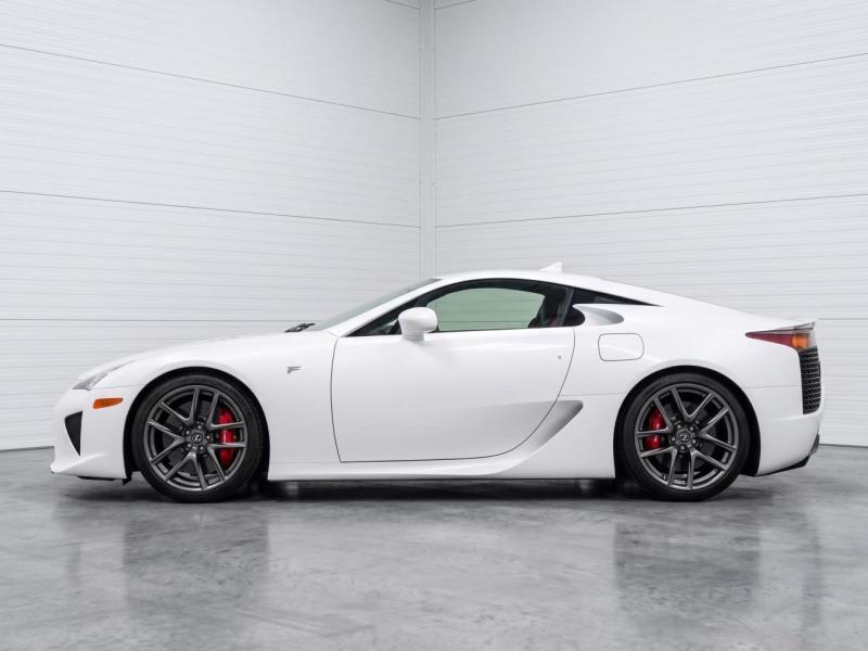 Купить Lexus LFA бензин 2014 id-1008483 в Киеве, Фото №[delta]