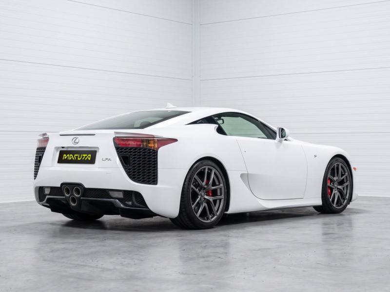 Купить Lexus LFA бензин 2014 id-1008483 в Киеве, Фото №[delta]