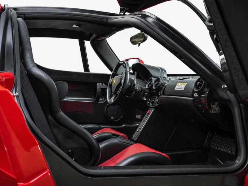 Купить Ferrari Enzo Ferrari бензин 2015 id-1008493 в Киеве, Фото №[delta]