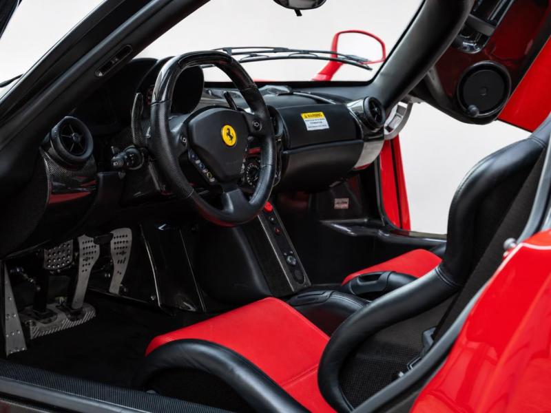 Купить Ferrari Enzo Ferrari бензин 2015 id-1008493 в Киеве, Фото №[delta]