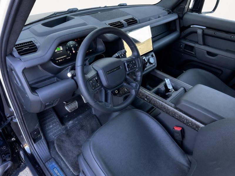 Купить Land-Rover Defender Octa бензин 2026 id-1008501 в Киеве, Фото №[delta]