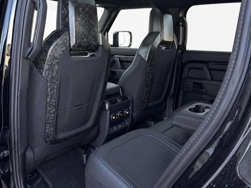 Купить Land-Rover Defender Octa бензин 2026 id-1008501 в Киеве, Фото №[delta]