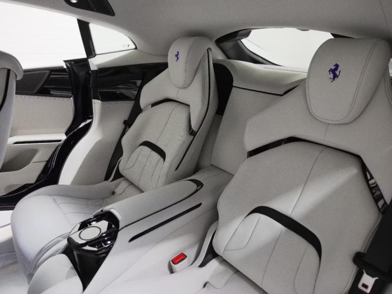 Купить Ferrari Purosangue бензин 2026 id-1008523 в Киеве, Фото №[delta]