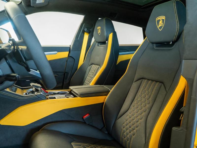 Купить Lamborghini Urus SE гибрид 2026 id-1008596 в Киеве, Фото №[delta]