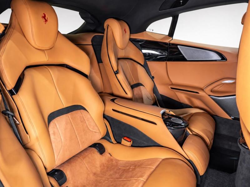 Купить Ferrari Purosangue бензин 2026 id-1008634 в Киеве, Фото №[delta]