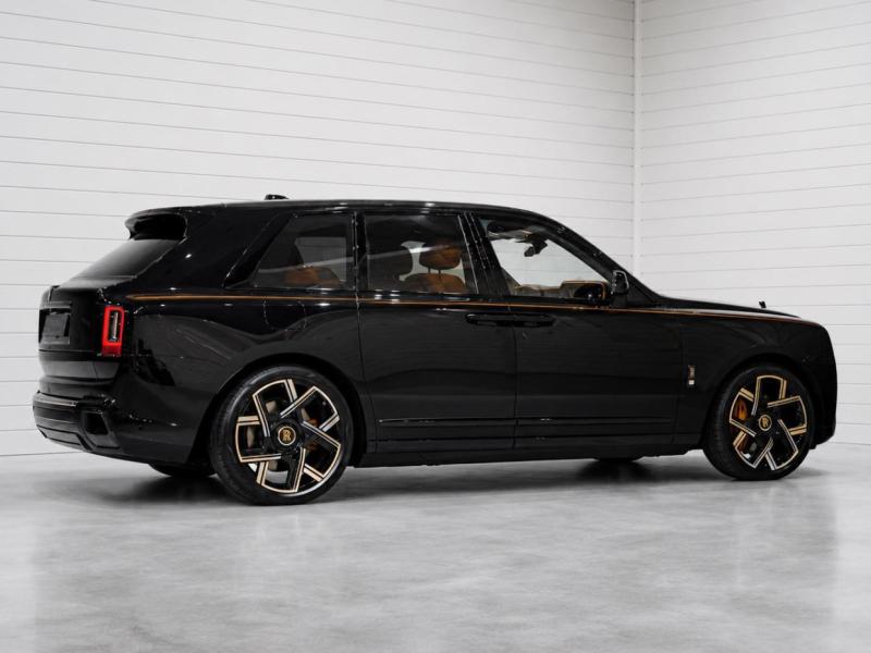Купить Rolls-Royce Cullinan Black Badge Series II бензин 2026 id-1008763 в Киеве, Фото №[delta]