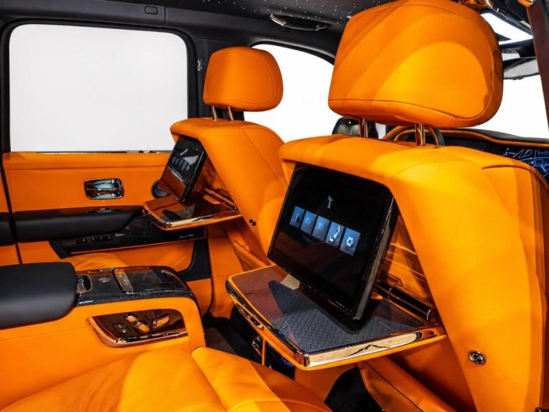 Купить Rolls-Royce Cullinan Black Badge Series II бензин 2026 id-1008763 в Киеве, Фото №[delta]