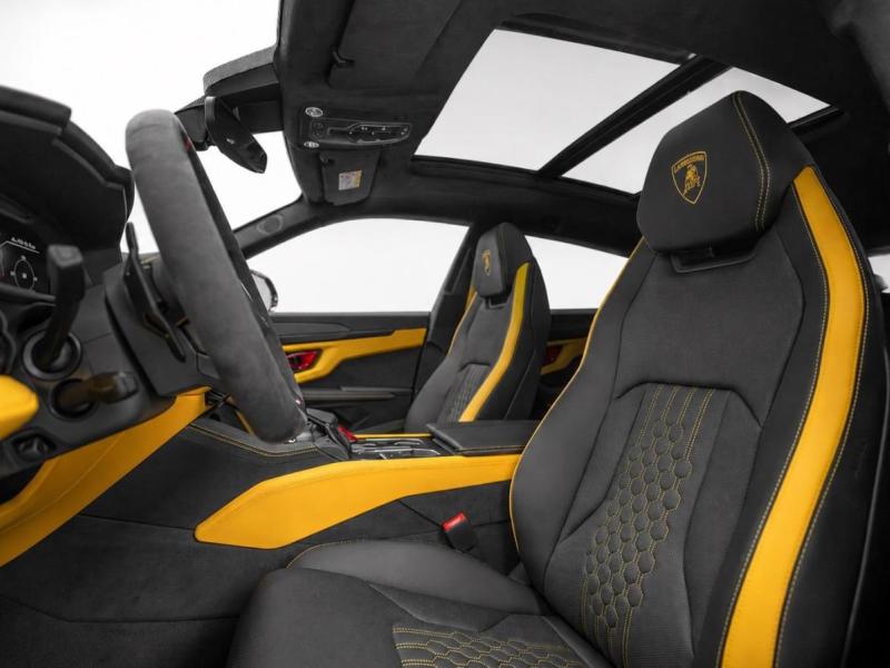 Купить Lamborghini Urus SE Brabus гибрид 2026 id-1008775 в Киеве, Фото №[delta]
