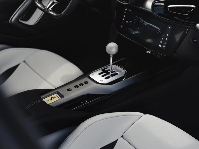 Купить Ferrari 12Cilindri Manuale бензин 2026 id-1008779 в Киеве, Фото №[delta]