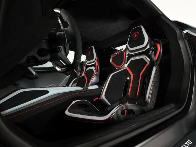 Купить Lamborghini Revuelto SV гибрид 2026 id-1009005 в Киеве, Фото №[delta]