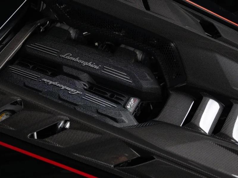 Купить Lamborghini Revuelto SV гибрид 2026 id-1009005 в Киеве, Фото №[delta]