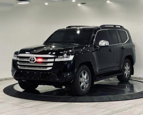 Toyota Land Cruiser 300 GUARD B6+ бензин 2025 id-1006493