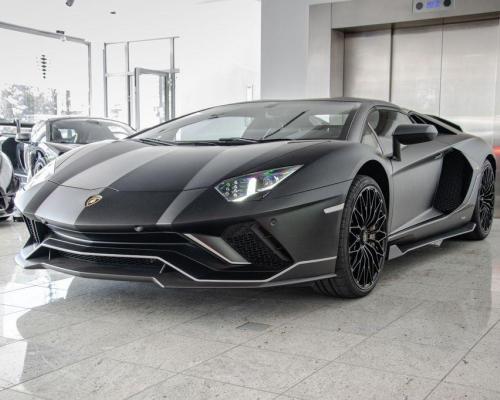 Lamborghini Aventador Roadster бензин 2025 id-1006784
