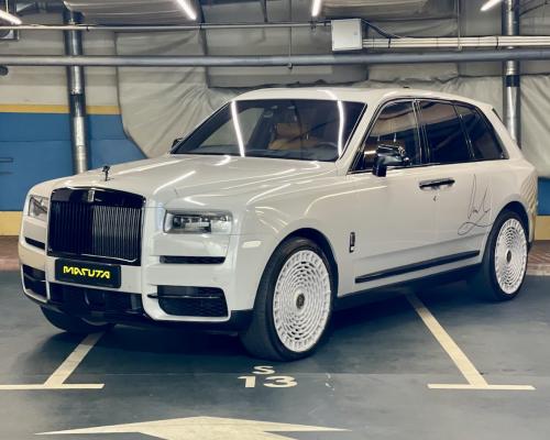 Rolls-Royce Cullinan бензин 2019 id-1007116