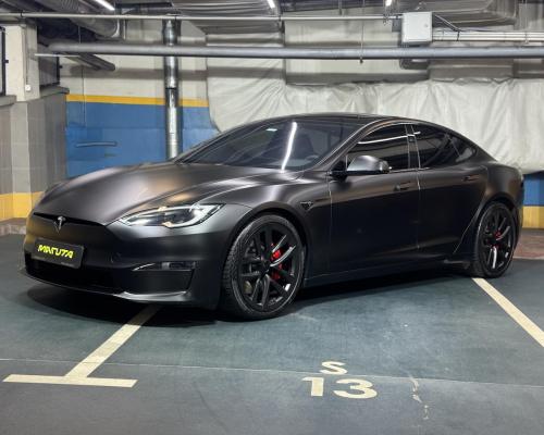 Tesla Model S Plaid бензин 2023 id-1007500