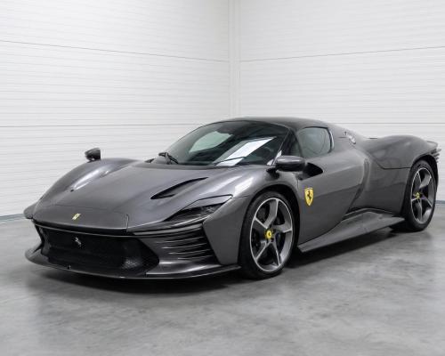 Ferrari Daytona SP3 бензин 2025 id-1007994