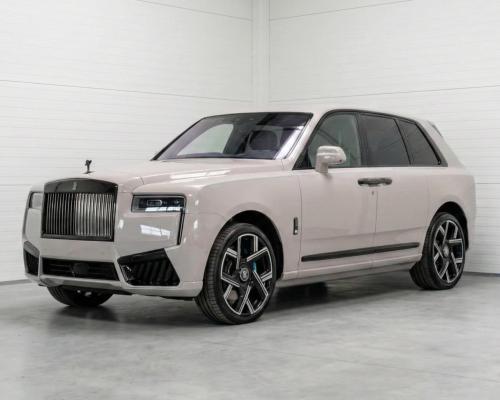 Rolls-Royce Cullinan Black Badge Series II бензин 2026 id-1008168