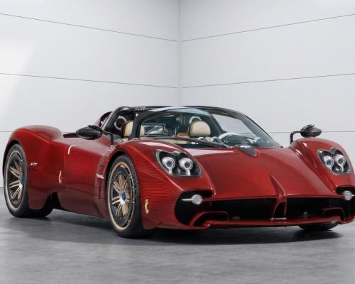 Pagani Utopia бензин 2025 id-1008297