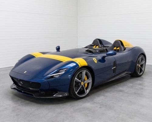 Ferrari Monza SP2 бензин 2025 id-1008426